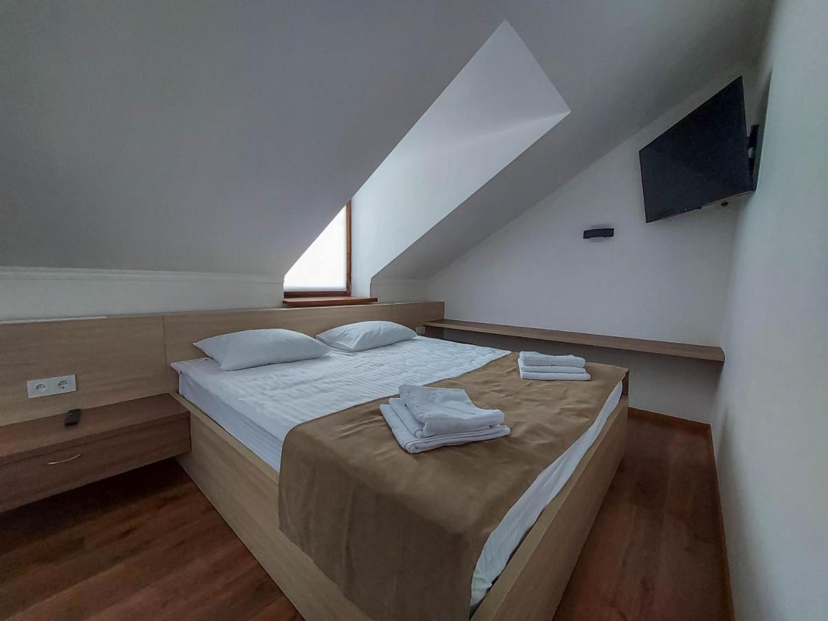 Graff Hotel Дніпро Екстер'єр фото