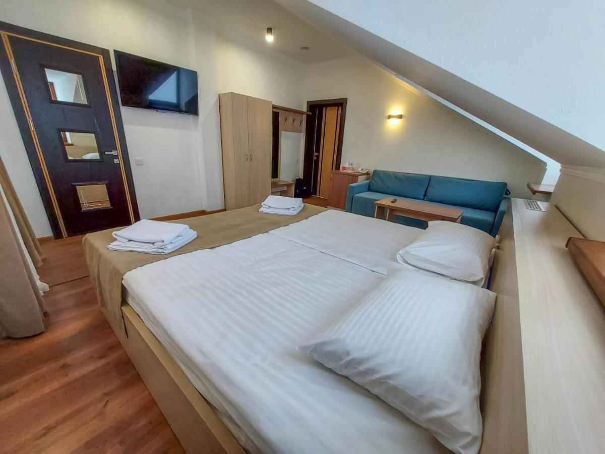 Graff Hotel Дніпро Екстер'єр фото